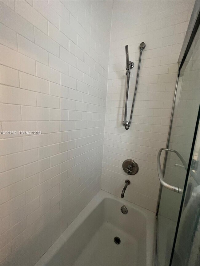 Building Photo - 439 15th St