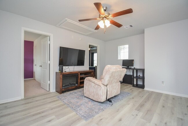 Building Photo - 16310 Westley Ridge Dr