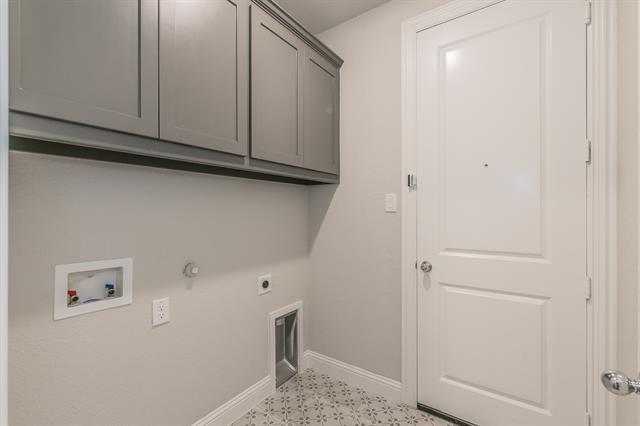 Building Photo - 6320 Whitebrush Pl
