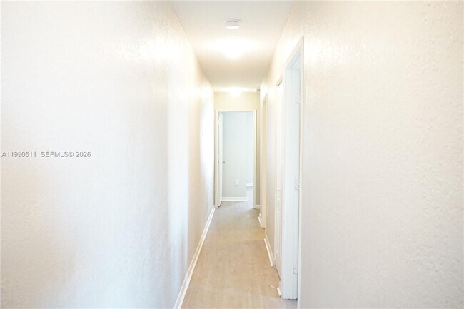 Building Photo - 331 NW 82nd Ave