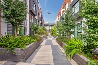 Building Photo - 1288 Howard St