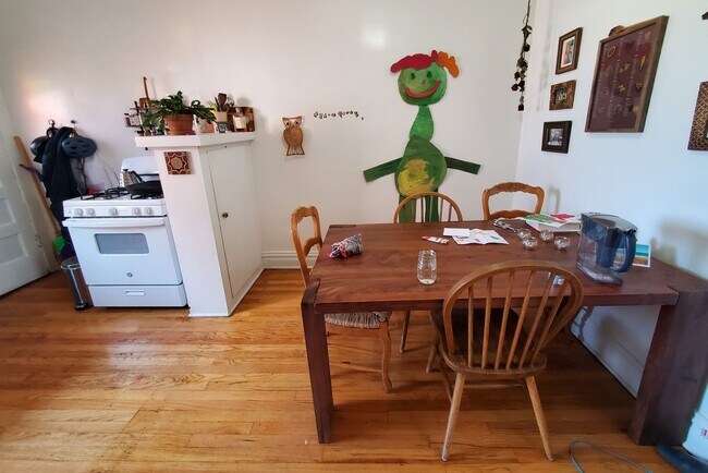 Building Photo - 2068 W Hutchinson St