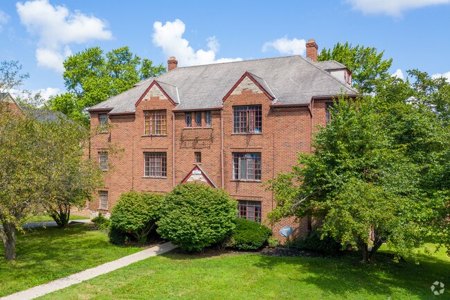 Primary Photo - 4012 W. Bancroft - Ottawa Hills