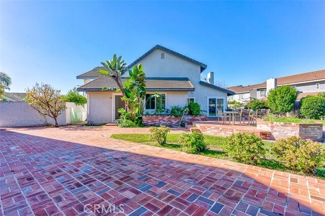 Building Photo - 23 Blazing Star