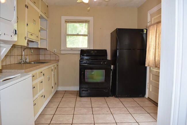 Building Photo - (2) Bed/(1) Bath in Core Norman Avail NOW!
