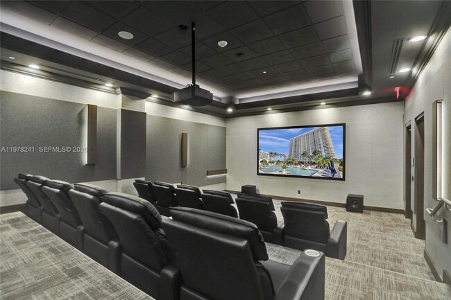 Building Photo - 2000 Island Blvd