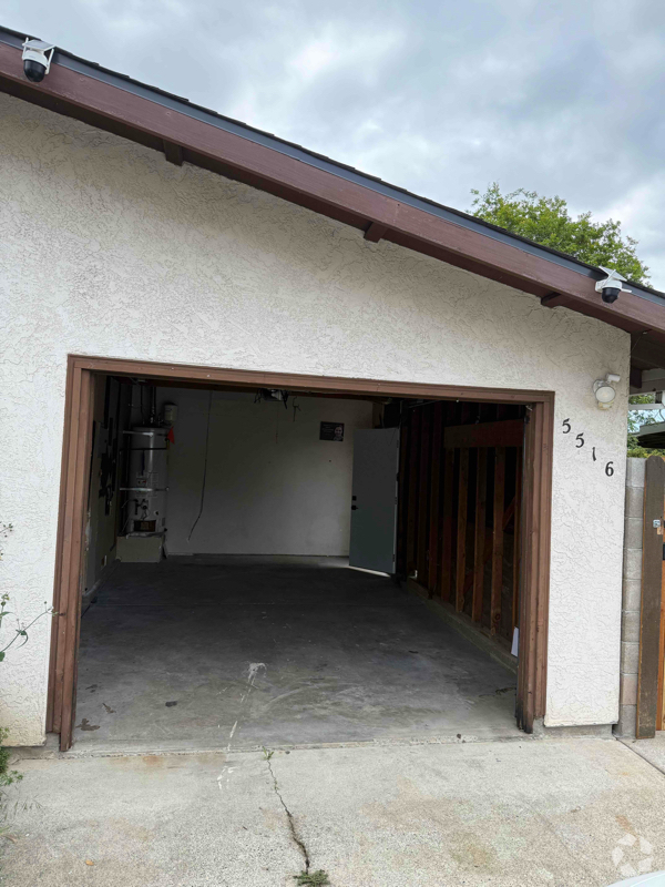 Building Photo - 5516 Engle Rd