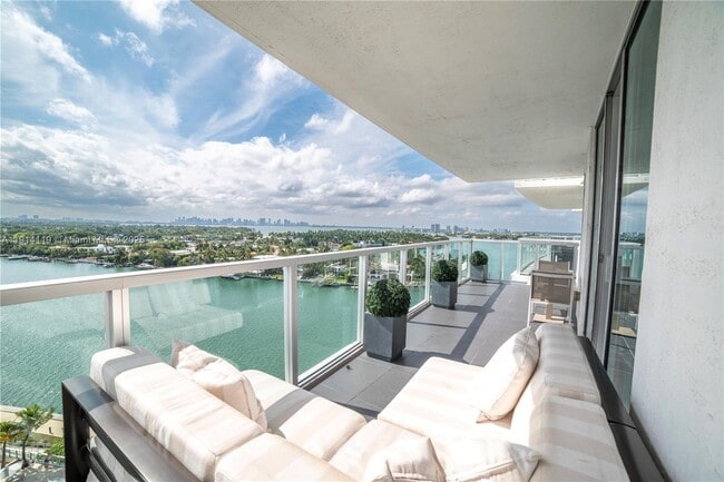 Building Photo - 6700 Indian Creek Dr