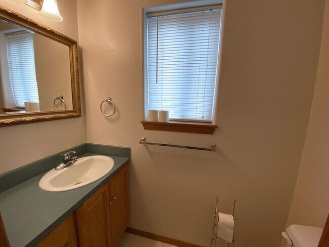 Building Photo - Great Duplex Unit with Attached Garage, Covered Patio, and Two Primary Suites