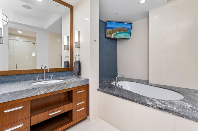 Building Photo - 1000 S Ocean Blvd