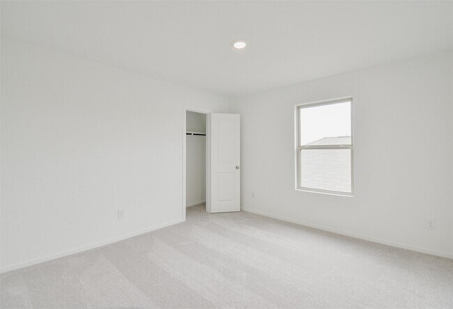 Building Photo - 18546 Cepagatti Dr