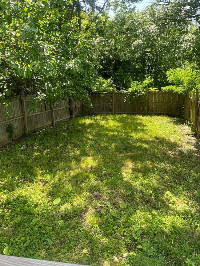 Building Photo - Charming 3-bedroom home, Section 8 Accepted