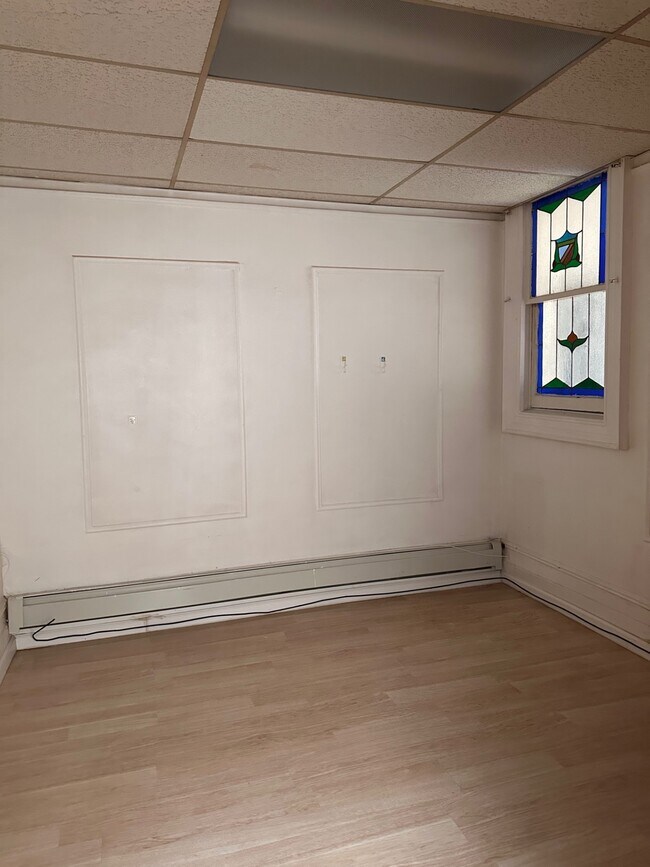 Building Photo - 854-855 55th St