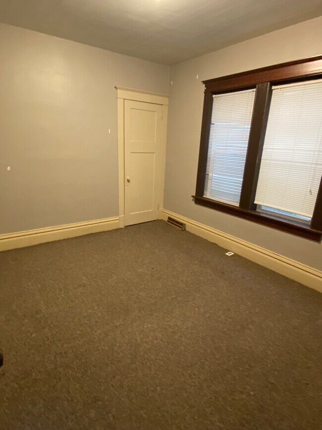 Bedroom 1 - 809 W 8th St