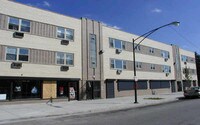 Building Photo - 7101 S Artesian
