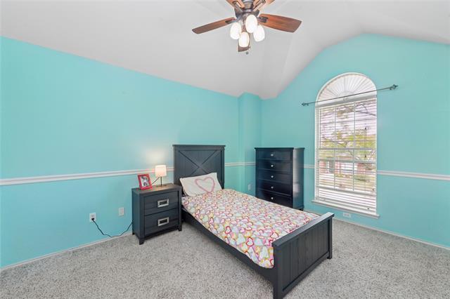 Building Photo - 5909 Vineyard Ln