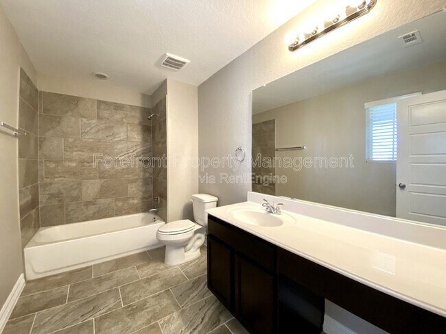Building Photo - 1206 Ranch Falls