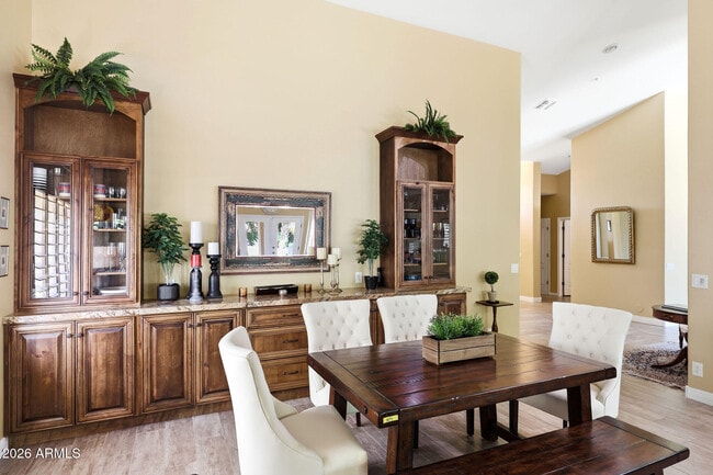 Building Photo - 7642 E Hartford Dr