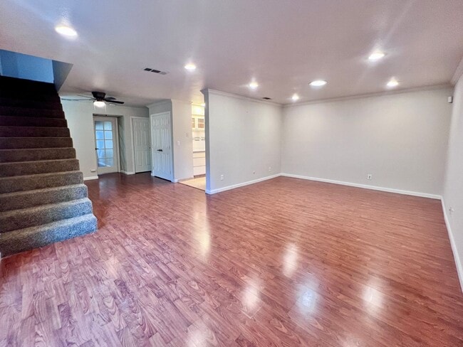 Building Photo - $1,995 Blackstone & Sierra 2 Bedroom Condo...