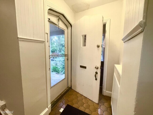 Building Photo - 4 br, 3 bath House - 4447 P St NW
