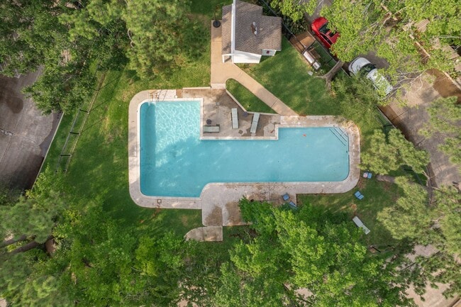 Building Photo - 12625 Memorial Dr