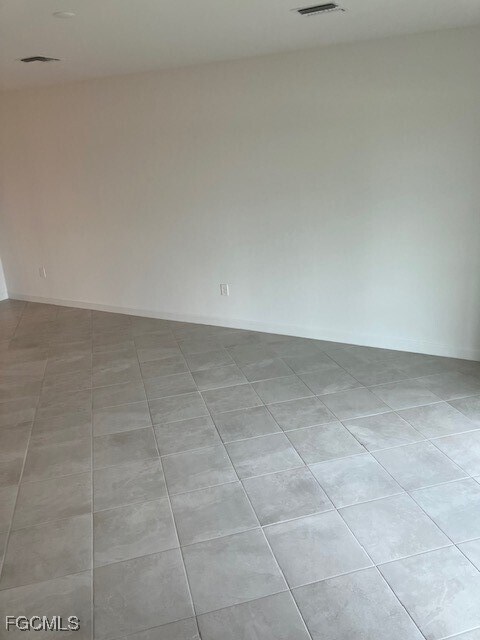 Building Photo - 14162 Pine Lodge Ln