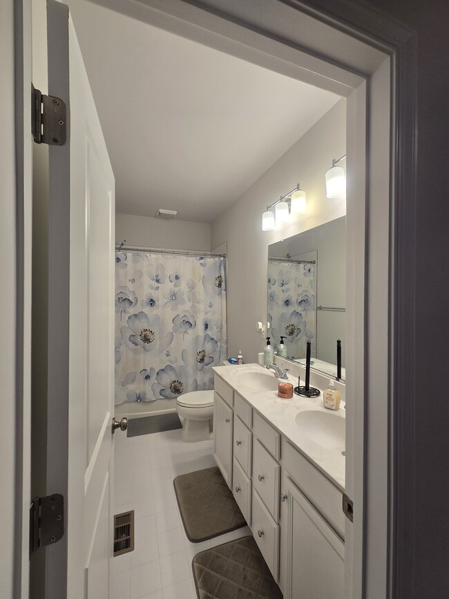 Building Photo - 9227 Magellan Pkwy