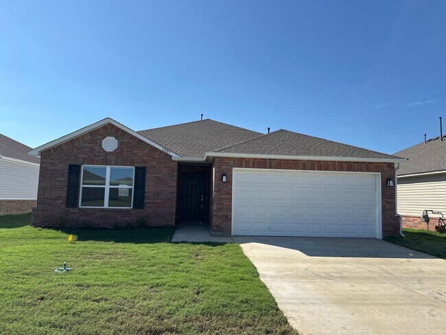 Building Photo - NOW PRELEASING! — Cozy 3 Bed, 2 Bath Home in Red Plains!