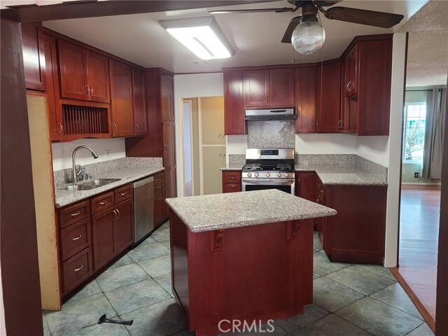 Building Photo - 21363 E Calora St