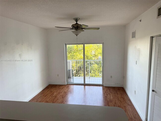 Building Photo - 11060 SW 196th St