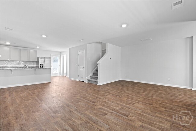 Building Photo - 109 Birch Cir