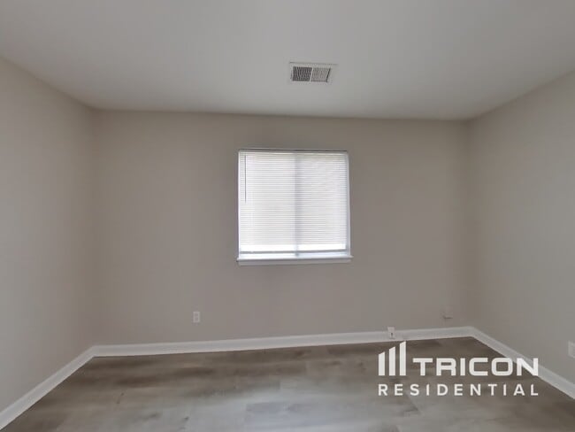 Building Photo - 832 Stonebridge Park Cir