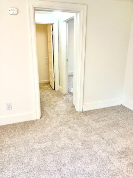 Building Photo - 2139 4th St