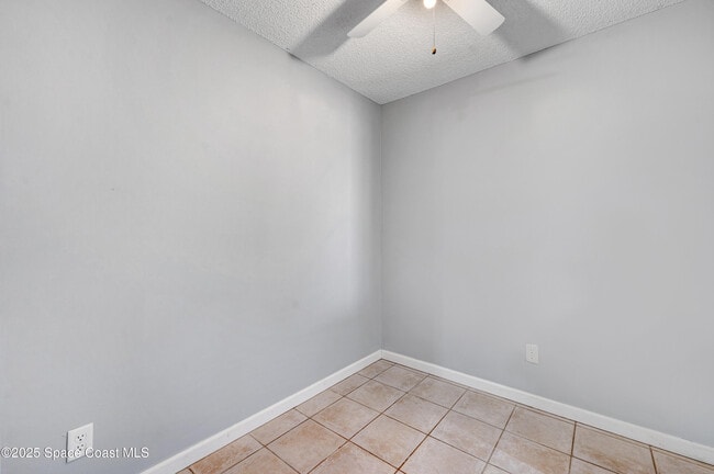 Building Photo - 1134 Mary Joye Ave