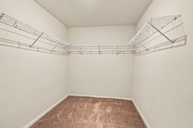 Building Photo - Spacious 4-Bedroom Home Near Lackland AFB with Private Backyard