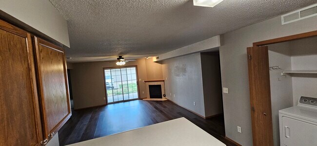 Building Photo - 605 Kimberlite St