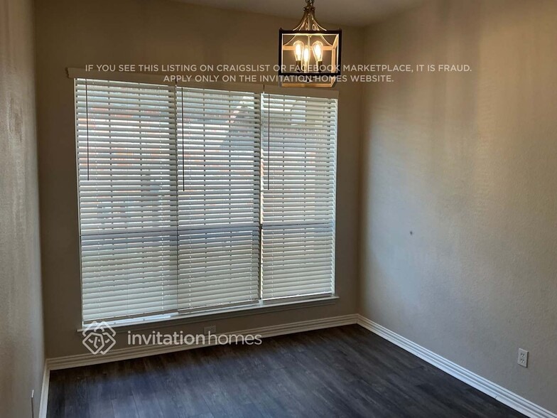 Building Photo - 222 Vernon Dr