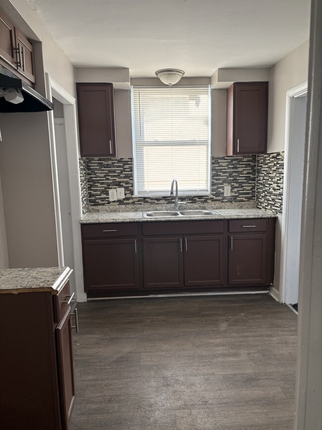 Building Photo - 8064 Suzanne Ave