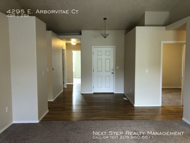 Building Photo - 4 Bed plus Office in Columbia Village