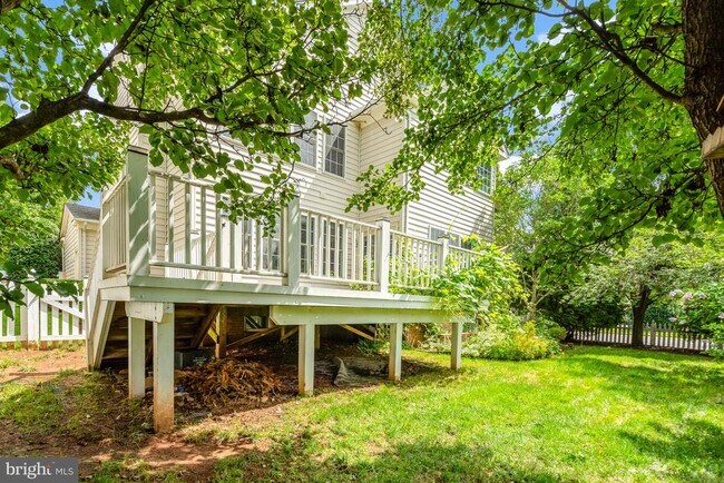 Building Photo - 6001 Alderdale Pl