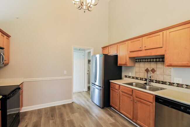 Building Photo - 705 Riata Ct