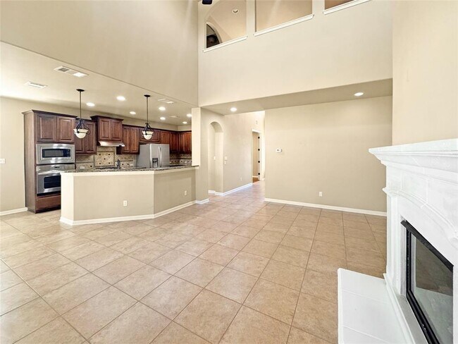 Building Photo - 14312 Senia Bend
