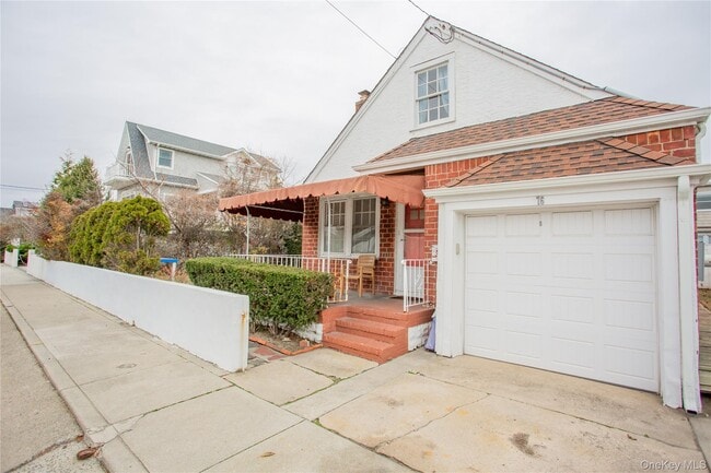 Building Photo - 76 Clayton Ave