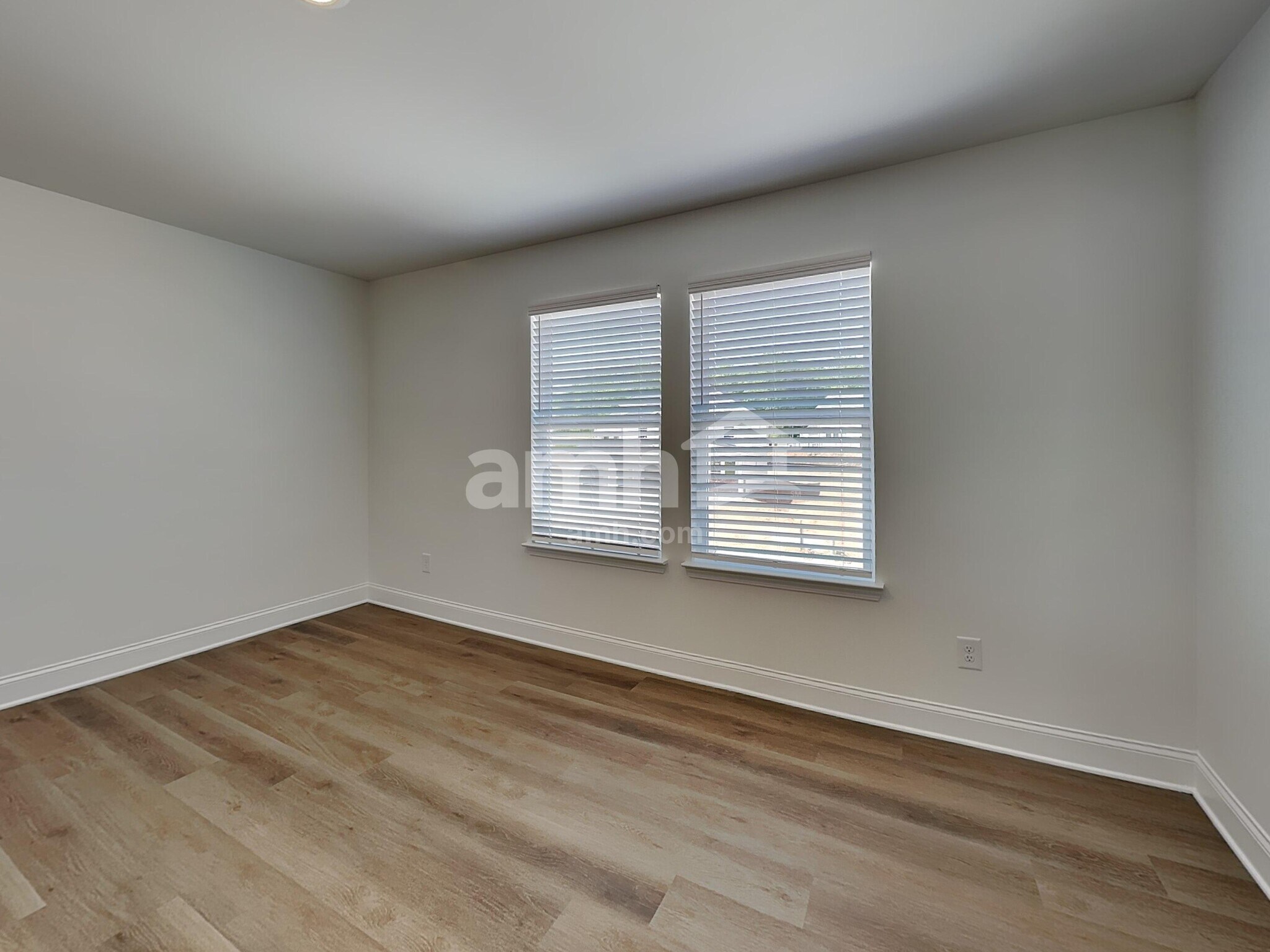 Building Photo - 190 Hickory Pointe Rd