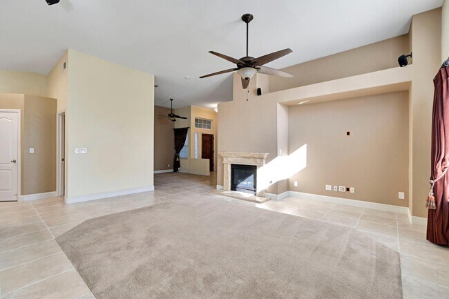 Building Photo - 2157 S Eddy Ave