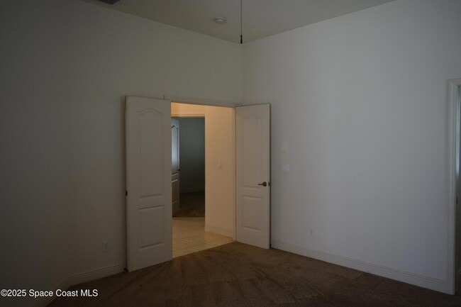 Building Photo - 1170 Eleuthera Dr NE