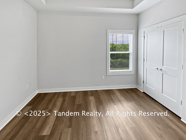 Building Photo - 3647 Hydes Ferry Rd