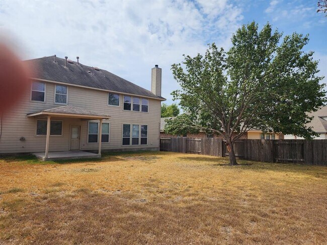 Building Photo - 13613 Glen Mark Dr