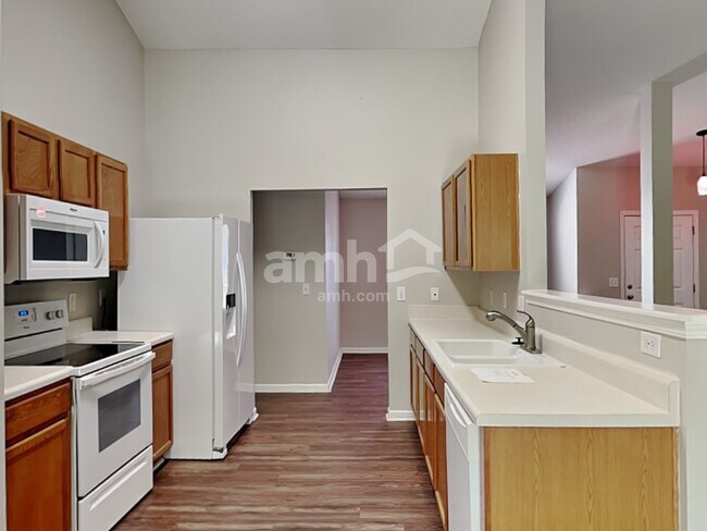 Building Photo - 3928 Edgeview Dr