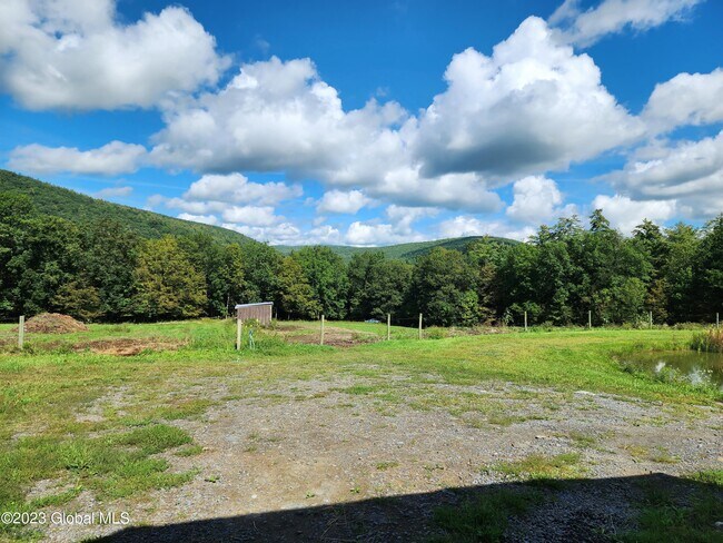 Building Photo - 285 Gridley Rd